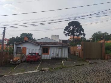 Casa de 8.000m² à Venda, 3 quartos - Ponta Grossa - Ref. 527390-4