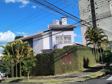 Casa de 440m² para Alugar, 4 quartos - Ponta Grossa - Ref. 542938-5