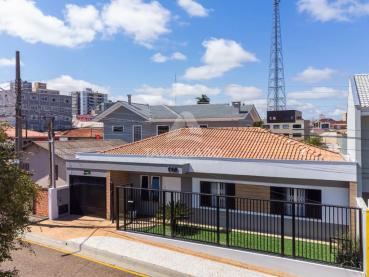 Casa de 225m² à Venda, 3 quartos - Ponta Grossa - Ref. 505675-4