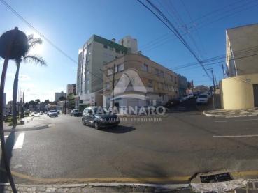 Apartamento com 4 quartos para Alugar - Ponta Grossa - Ref. 528559-5
