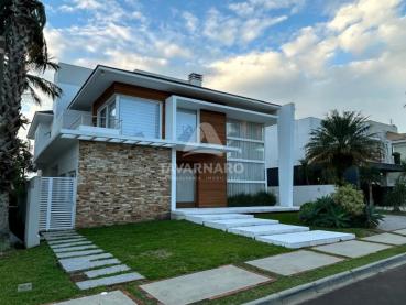 Casa em Condomínio de 650m² à Venda, 3 quartos - Ponta Grossa - Ref. 535489-4