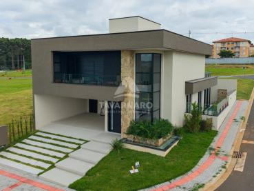 Casa em Condomínio de 274m² à Venda, 4 quartos - Ponta Grossa - Ref. 535824-4