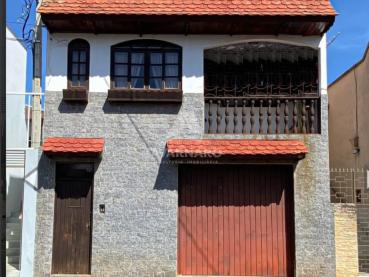 Casa de 198m² à Venda, 8 quartos - Ponta Grossa - Ref. 535934-4