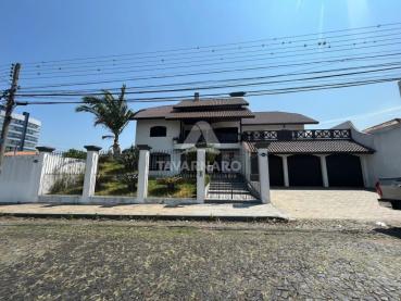 Casa de 908m² para Alugar, 4 quartos - Ponta Grossa - Ref. 537275-5