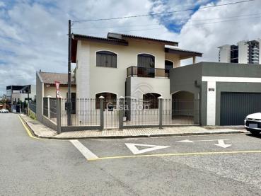 Sobrado de 200m² para Alugar, 3 quartos - Ponta Grossa - Ref. 538053-5