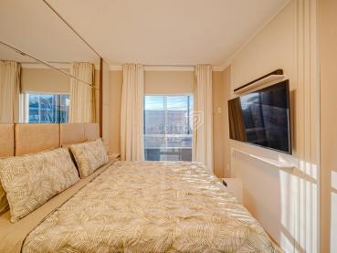 Sobrado de 274m² à Venda, 3 quartos - Joinville - Ref. 513728-4