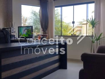 Sobrado de 270m² à Venda, 4 quartos - Ponta Grossa - Ref. 525394-4