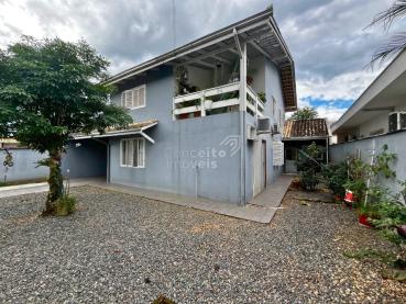 Casa de 82m² à Venda, 3 quartos - Joinville - Ref. 526900-4