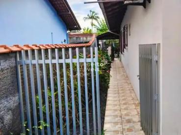 Casa de 128m² à Venda, 3 quartos - Joinville - Ref. 528071-4