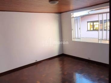 Sobrado com 2 quartos à Venda - Ponta Grossa - Ref. 527918-4