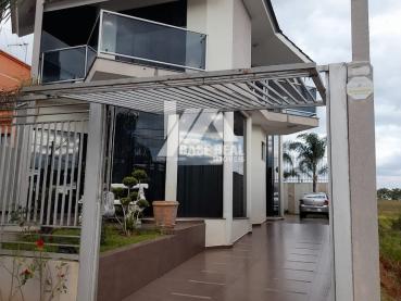 Sobrado de 258m² à Venda, 3 quartos - Guarapuava - Ref. 471560-4