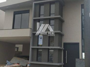 Casa de 10m² à Venda, 4 quartos - Ponta Grossa - Ref. 519931-4