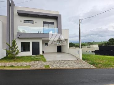 Casa de 200m² à Venda, 3 quartos - Ponta Grossa - Ref. 533288-4
