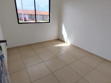 Casa de 48m² à Venda, 2 quartos - Ponta Grossa - Ref. 524639-4