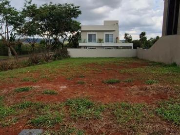 Terreno de 325m² à Venda - Ponta Grossa - Ref. 524975-4