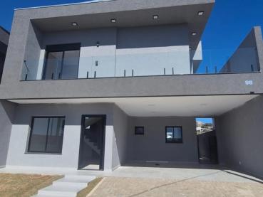 Sobrado de 162m² à Venda, 3 quartos - Ponta Grossa - Ref. 525161-4