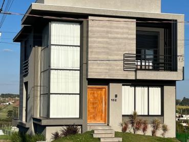 Sobrado de 200m² à Venda, 3 quartos - Ponta Grossa - Ref. 528084-4