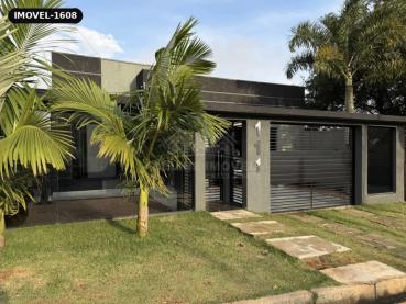 Casa de 250m² à Venda, 3 quartos - Carambei - Ref. 550148-4