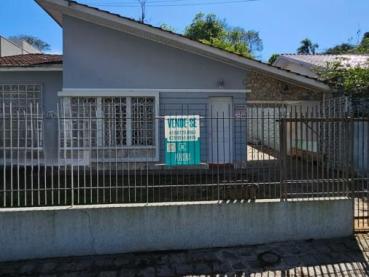 Casa de 790m² à Venda, 3 quartos - Curitiba - Ref. 526426-4