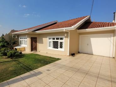 Casa de 310m² à Venda, 3 quartos - Ponta Grossa - Ref. 478594-4