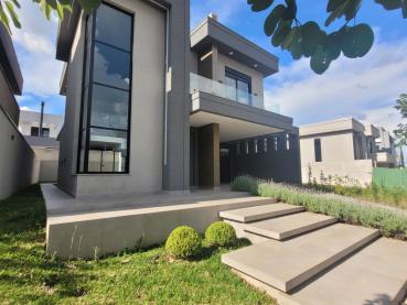 Casa de 300m² à Venda, 3 quartos - Ponta Grossa - Ref. 501877-4