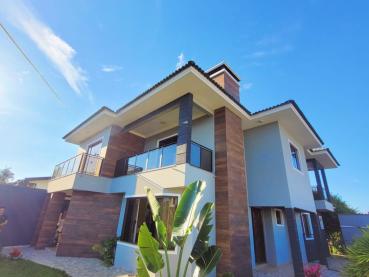 Casa de 304m² à Venda, 5 quartos - Ponta Grossa - Ref. 513910-4