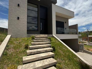 Casa de 193m² à Venda, 3 quartos - Ponta Grossa - Ref. 529446-4