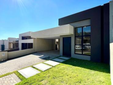 Casa de 255m² à Venda, 3 quartos - Ponta Grossa - Ref. 535058-4