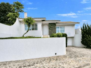 Casa de 260m² à Venda, 4 quartos - Ponta Grossa - Ref. 540532-4