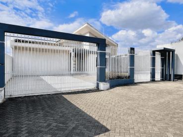 Casa de 290m² à Venda, 3 quartos - Ponta Grossa - Ref. 540673-4