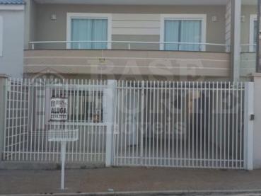 Sobrado de 155m² para Alugar, 3 quartos - Ponta Grossa - Ref. 542008-5