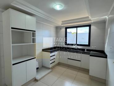 Casa de 260m² à Venda, 3 quartos - Ponta Grossa - Ref. 516228-4