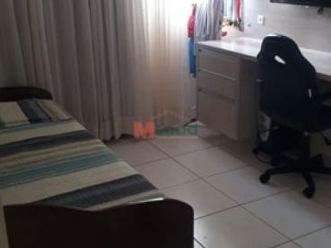 Casa em Condomínio de 90m² à Venda, 3 quartos - Ponta Grossa - Ref. 402489-4
