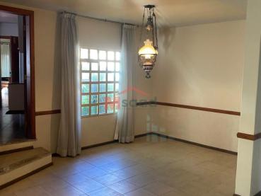 Casa com 3 quartos para Alugar - Ponta Grossa - Ref. 523732-5