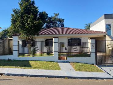 Casa de 740m² à Venda, 3 quartos - Ponta Grossa - Ref. 528585-4