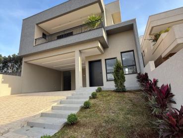 Casa em Condomínio de 300m² à Venda, 4 quartos - Ponta Grossa - Ref. 528611-4