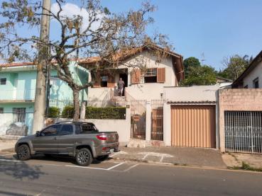 Casa de 200m² à Venda, 5 quartos - Ponta Grossa - Ref. 529140-4