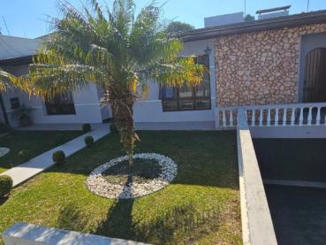 Casa de 350m² à Venda, 5 quartos - Ponta Grossa - Ref. 529179-4