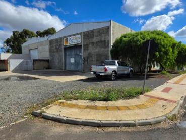 Armazém / Barracão / Depósito / Galpão de 630m² para Alugar - Ponta Grossa - Ref. 541899-5