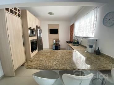 Casa de 244m² à Venda, 3 quartos - Ponta Grossa - Ref. 549333-4