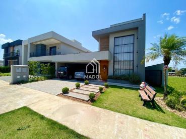 Casa em Condomínio de 300m² à Venda, 3 quartos - Ponta Grossa - Ref. 513285-4