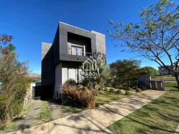 Casa em Condomínio de 300m² para Alugar, 4 quartos - Ponta Grossa - Ref. 533770-5