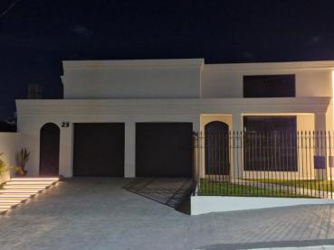 Sobrado de 400m² à Venda, 5 quartos - Ponta Grossa - Ref. 527388-4
